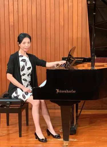 Dr. Debby Yang