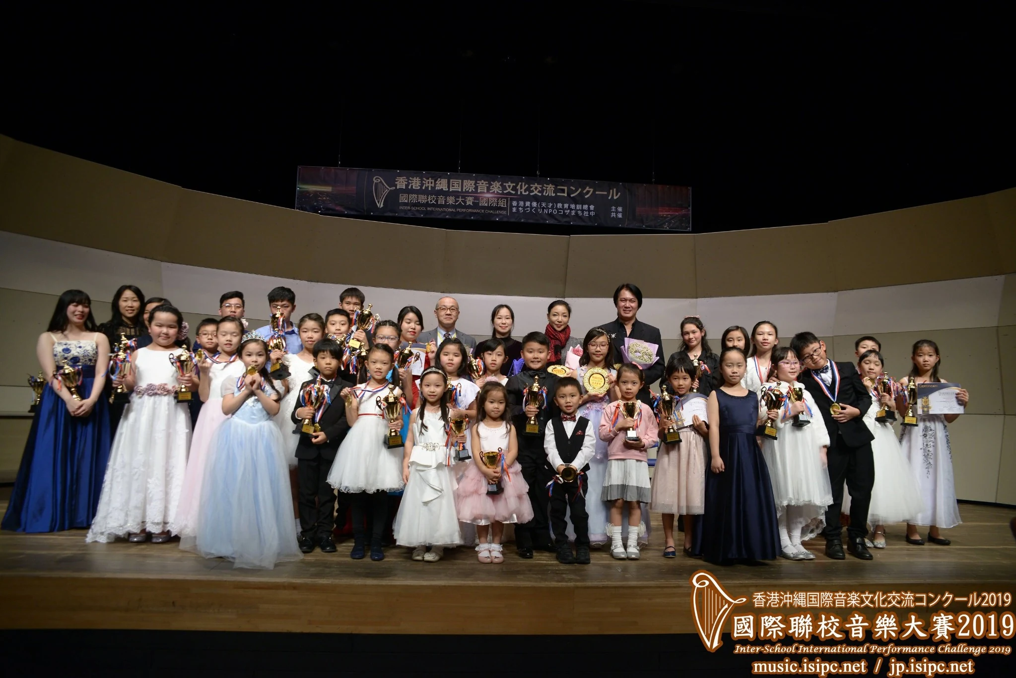 2019香港沖繩國際音樂文化交流參賽者及合作團隊大合照